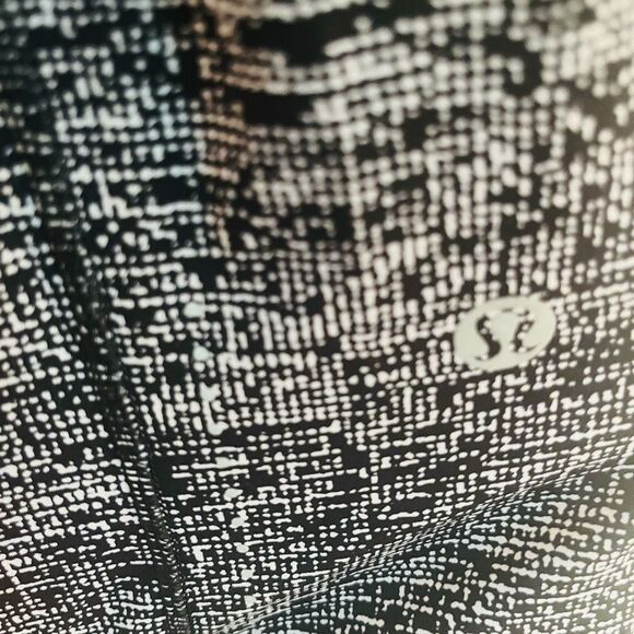 Lululemon Athletica Black and White Leggings High Waist Performance - Picture 4 of 9